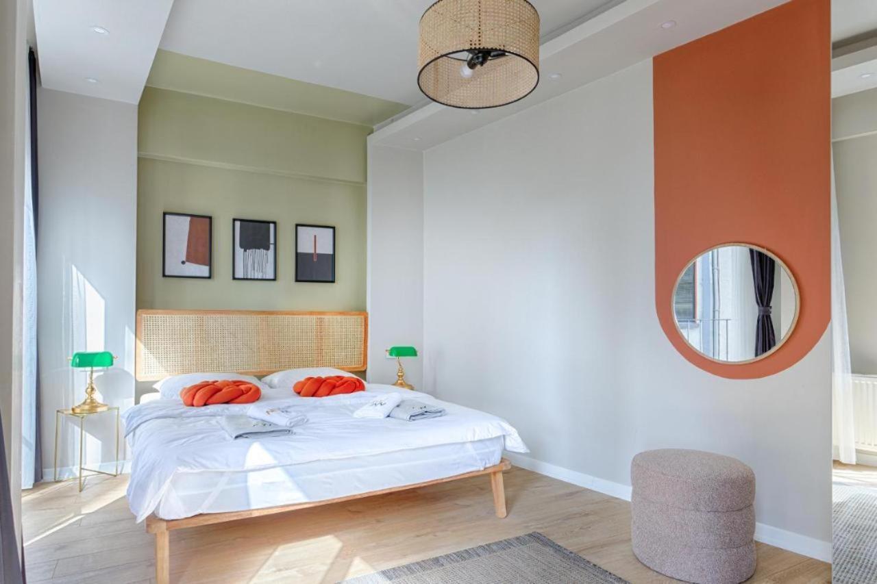 Appartement By Abraham Galata *